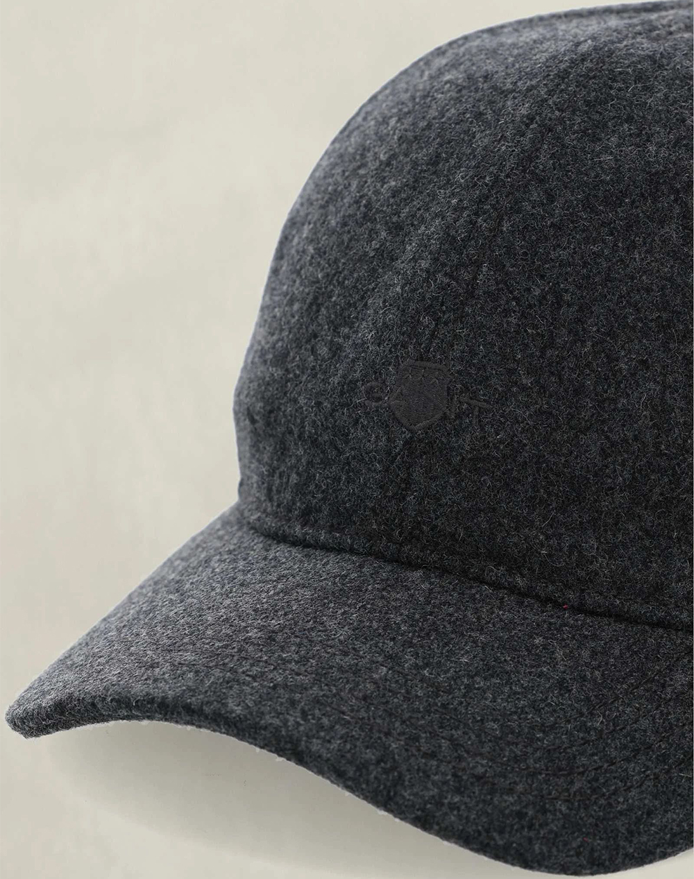 GANT ШАПКА TONAL SHIELD MELTON CAP