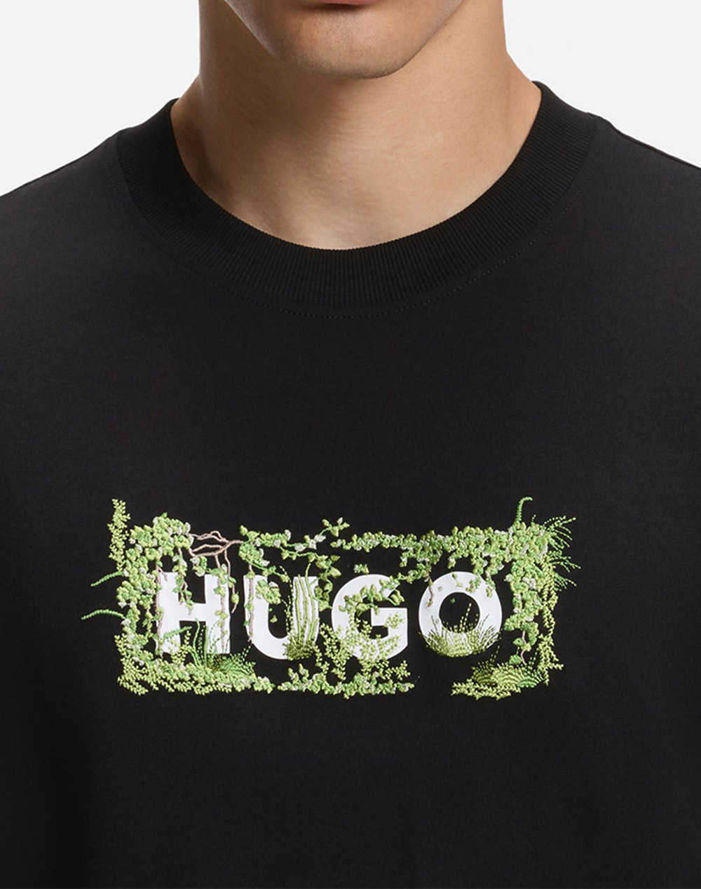 HUGO Niviotee 10277382 01