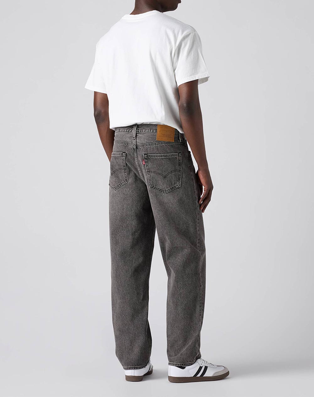 LEVIS 568 STAY LOOSE