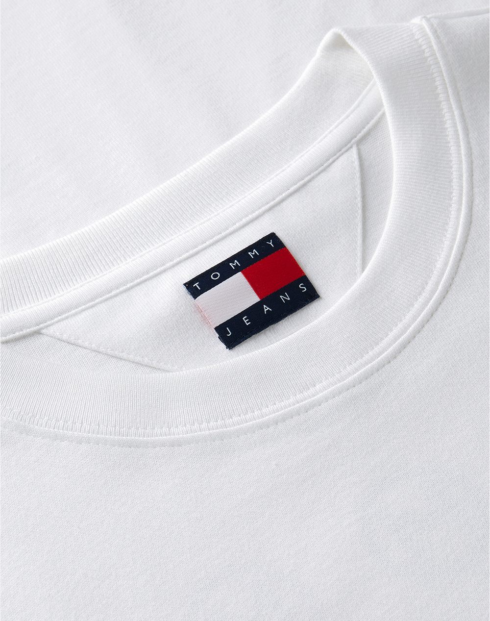 TOMMY JEANS TJM REG SIGNATURE PLAY TEE EXT