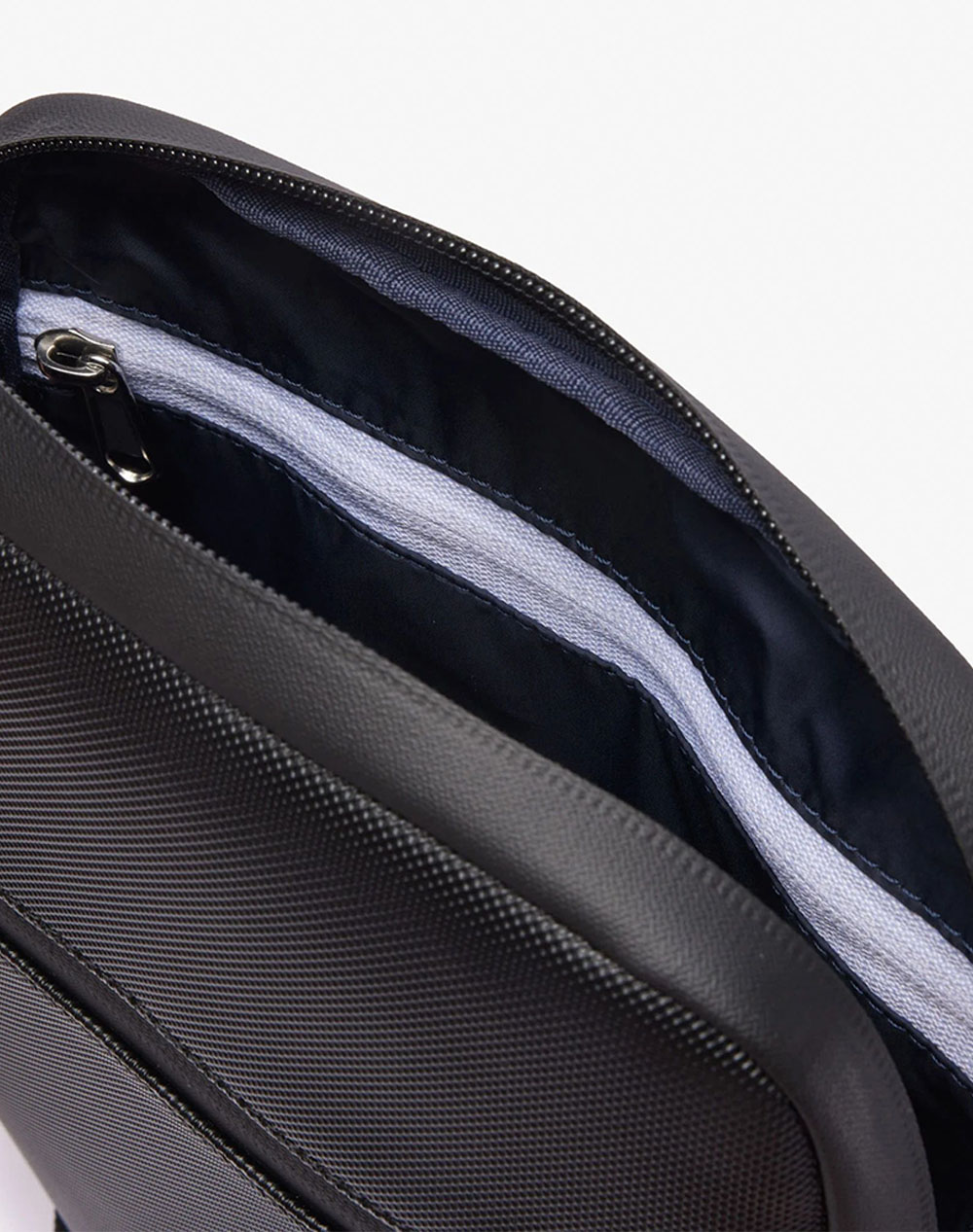 LACOSTE ЧАНТА M FLAT CROSSOVER BAG