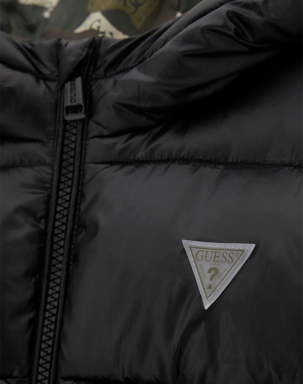 GUESS POLYESTER HOODED LS PUFFER JAC ЯКЕ ЗА ДЕЦА BOY