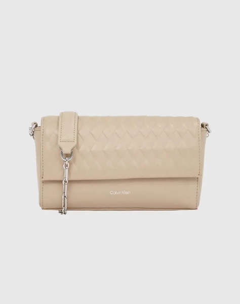 CALVIN KLEIN MINI QUILT CHAIN MINI CROSSBODY (Размери: 21 x 5,5 x 13см.)