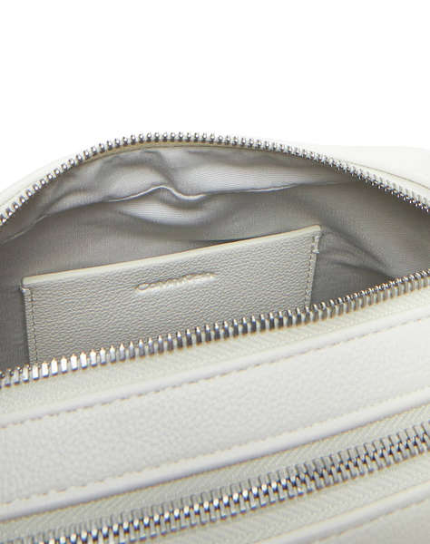 CALVIN KLEIN JEANS ULTRALIGHT CAMERA BAG21 PU (Размери: 20 x 13.5 x 7см.)