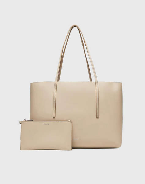 CALVIN KLEIN JEANS FOIL LOGO TOTE W/POUCH (Размери: 40 x 28 x 12см.)