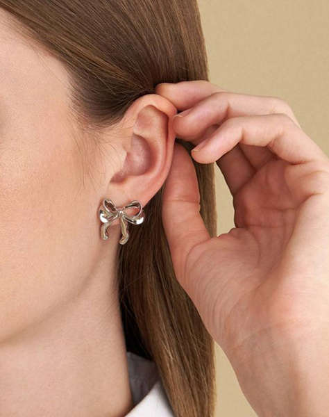 ATTRATTIVO МЕТАЛНИ ОБИЦИ