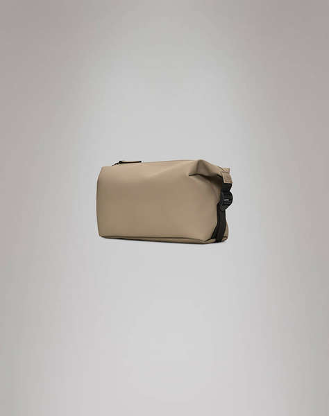 RAINS Hilo Wash Bag W3 (Размери: 18 x 12 x 26см.)