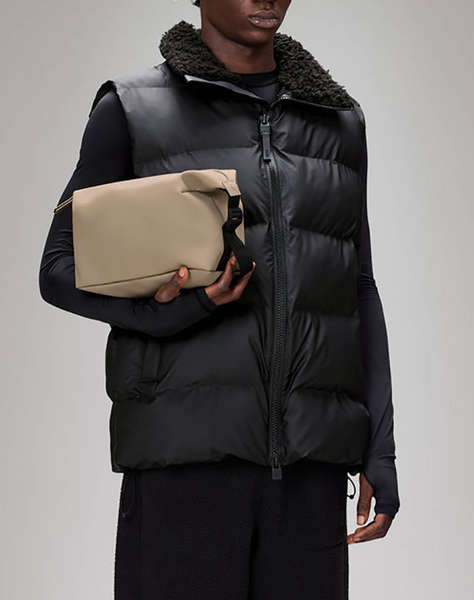 RAINS Hilo Wash Bag W3 (Размери: 18 x 12 x 26см.)