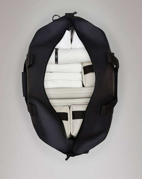 RAINS Hilo Weekend Bag W3 (Размери: В27 x Ш52 x Д26 см.)