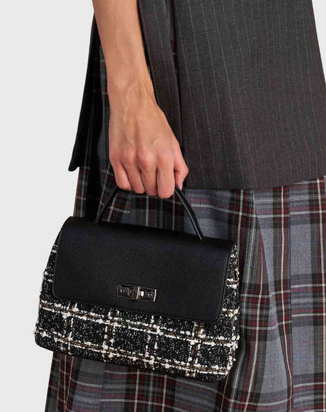 ATTRATTIVO ЧАНТА