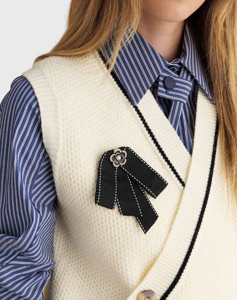 ATTRATTIVO БРОШКА