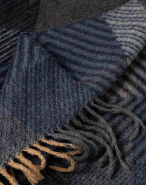 THE BOSTONIANS SCARF COPLEY