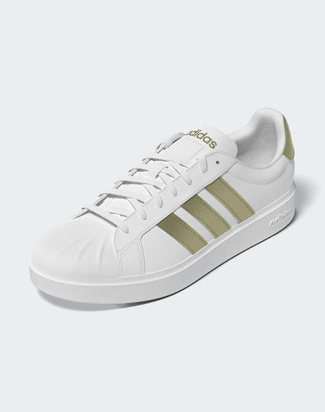 ADIDAS STREETTALK