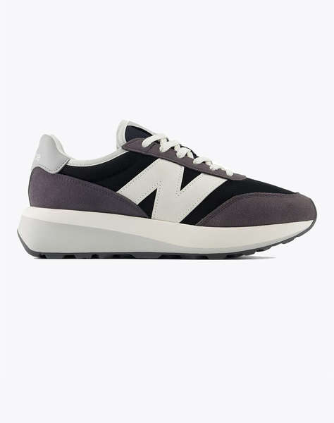 NEW BALANCE SHOES