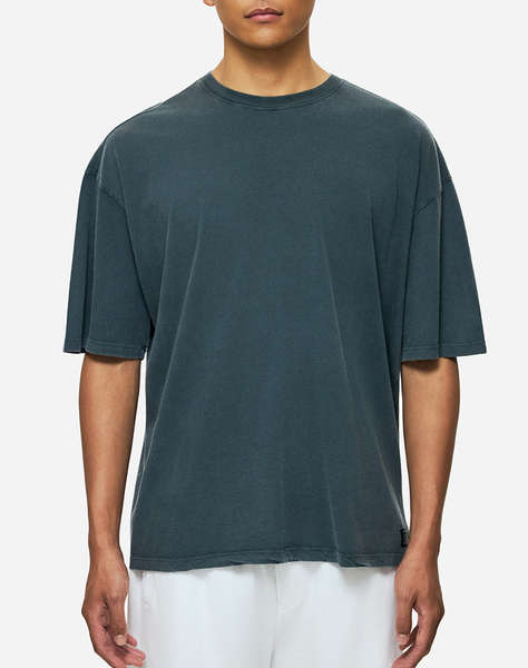 DIRTY LAUNDRY THE OVERSIZED T-SHIRT