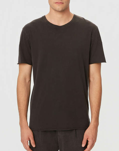 DIRTY LAUNDRY OPEN STITCHES T-SHIRT