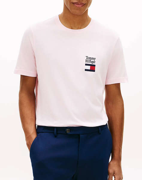 TOMMY HILFIGER BRAND LOVE TEXT STACK TEE