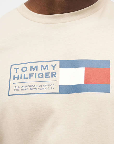TOMMY HILFIGER BRAND LOVE TEXT BOX TEE