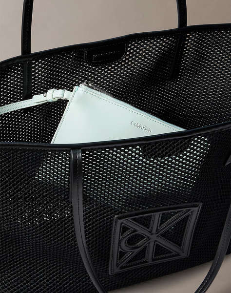 CALVIN KLEIN JEANS EMBLEM MESH TOTE