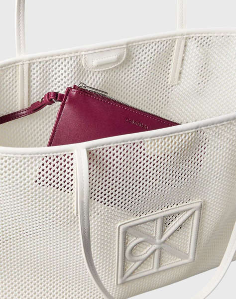 CALVIN KLEIN JEANS EMBLEM MESH TOTE