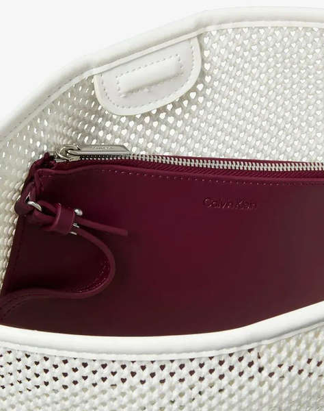 CALVIN KLEIN JEANS EMBLEM MESH BUCKET