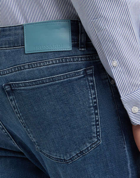 TRUSSARDI 5 POCKET 370 CLOSE - MID SW BLUE DENIM W CHEMICAL