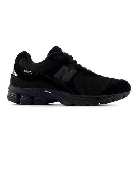 NEW BALANCE 2002R - SHOE CLASSICS
