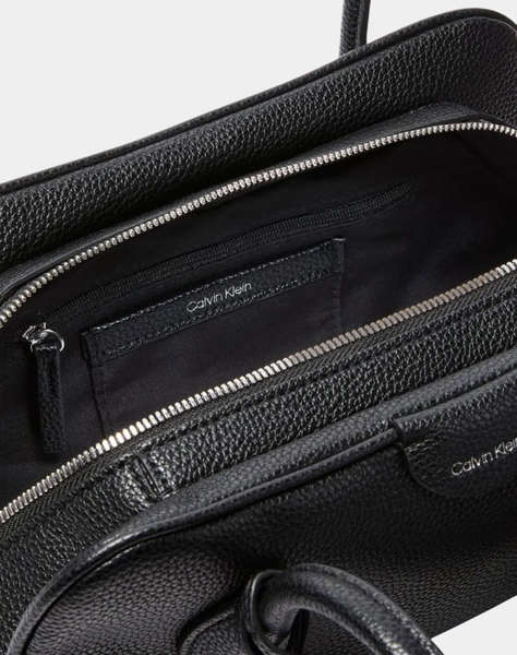 CALVIN KLEIN JEANS EMBLEM TRIO PEBBLE SHOULDER BAG