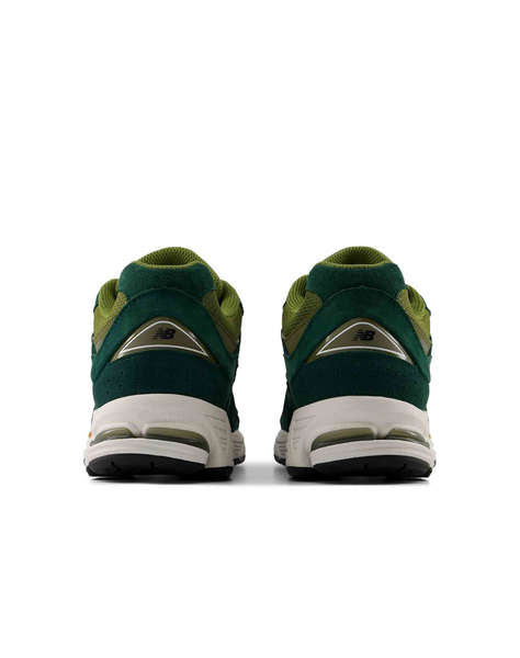 NEW BALANCE 2002R - ОБУВКИ CLASSICS