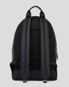 KARL LAGERFELD KLJ ESSENTIAL GRAINY PU BP (Размери: 41 x 30 x 15 см.)