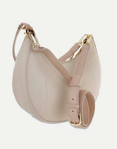 VALENTINO BAGS HOBO (Размери: 21 x 15 x 9 см.)