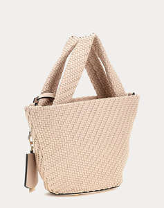 GUESS FRANCY MINI TOTE ДАМСКА ЧАНТА (размери: 33 x 19 x 9 см.)