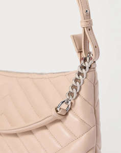 ARMANI EXCHANGE SHOULDER BAG (Размери: 30 x 20 x 8 см.)