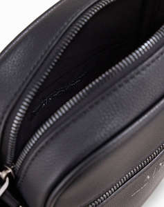 ARMANI EXCHANGE MESSENGER BAG (Размери: 21.5 x 15 x 6.5см.)