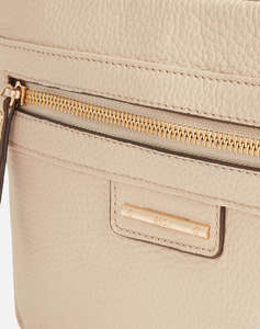 GEOX WOMAN BAG (Размери: 16 x 25 x 8 см.)