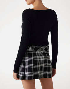 GUESS IVORY TRIANGLE LOGO RN LS SWTR Детска блуза