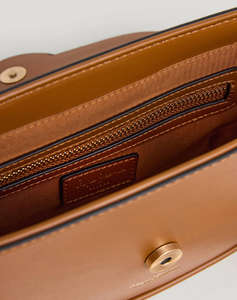 PEPE JEANS CRISHA LIMITED ДАМСКА ЧАНТА(размери: 25 x 16 x 7.5см.)