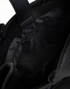 ARMANI EXCHANGE SHOPPING BAG (Размери: 32 x 26 x 16.5см.)