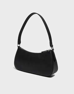 HUGO Chris SM Hobo R.N. 10260391 01 (размери: 27 x 11.5 x 6.5см.)