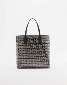 DKNY R44A5I41 SAIGE CROSS BODY HANDBAG DKNY (размери: 28 x 27 x 10см.)