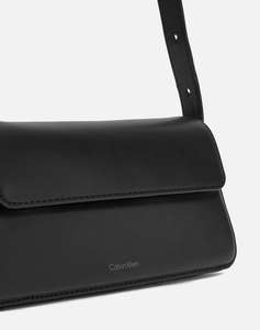 CALVIN KLEIN JEANS BELTED SMALL SHOULDER BAG (размери: 23.5 x 12 x 6см.)