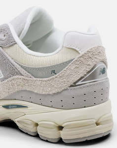 NEW BALANCE 2002R - SHOE CLASSICS