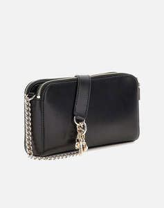 GUESS DARYNA STATUS CROSSBODY ДАМСКА ЧАНТА(размери: 23 x 5 x 12см.)