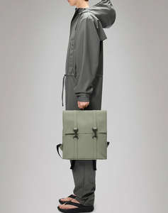 RAINS MSN Bag Mini W3 (Размери: 34 x 31 x 12 см.)