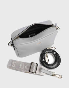 BOSS Alyce Crossbody BM 10260880 01 (размери: 21 x 15 x 7см.)