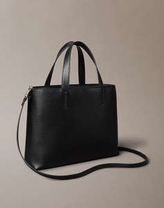 CALVIN KLEIN SCULPTED MINI EW TOTE (Размери: 22 x 27 x 7см.)