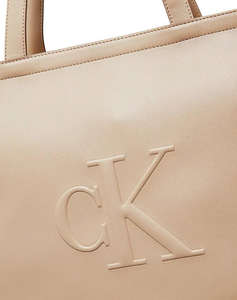 CALVIN KLEIN SCULPTED SLIM TOTE34
