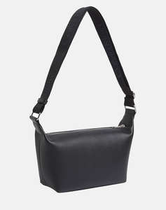 CALVIN KLEIN JEANS ULTRALIGHT SHOULDER BAG22 PU (Размери: 21.5 x 16 x 10см.)