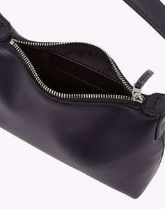 CALVIN KLEIN HARDWARE HANDLE MINI BAG (Размери: 14.5 x 22 x 6см.)