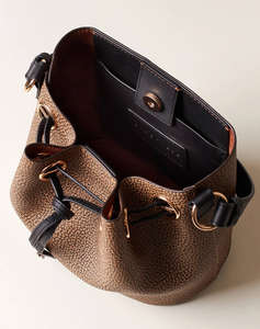 BORBONESE BUCKET BAG (Размери: 20 х 21 х 13см)